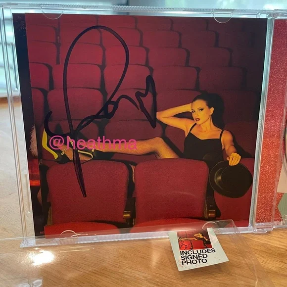 SIGNED COMPLETE SET Taylor Swift The Life of a Showgirl 4-CD Set - Picture 6 of 7